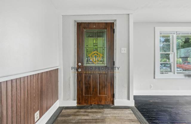 Charming Updated 3-Bedroom Ranch in Anderson, IN, Available Now! - 162 West 500 South, Madison County, IN 46013