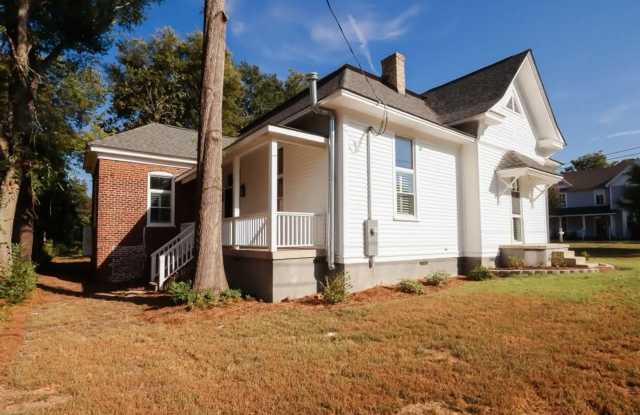 $1200 OFF your first month! Gallery 4