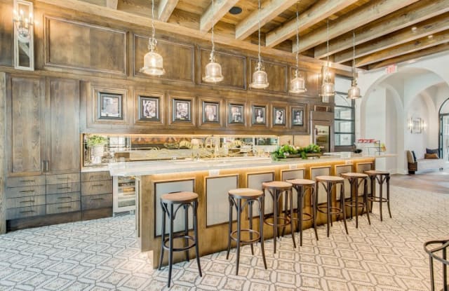 Elan Inwood photos photos