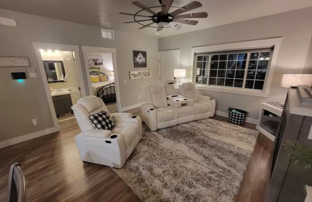 Cute and Cozy Two Bedroom, Two Bath at Josephine Crossing!! photos photos