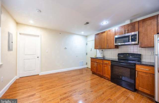 4706 CHESTNUT Street Gallery 2