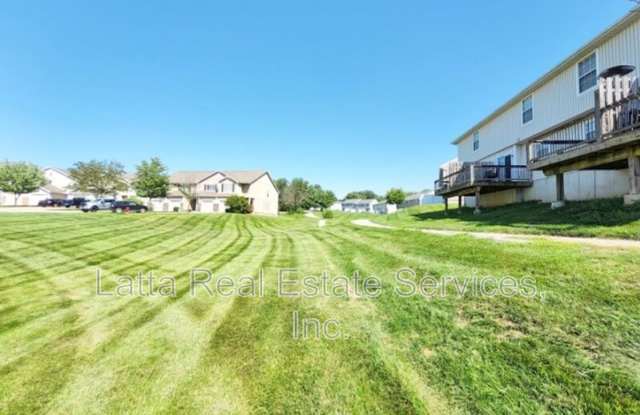 3323 SW Iron Creek Dr Gallery 3