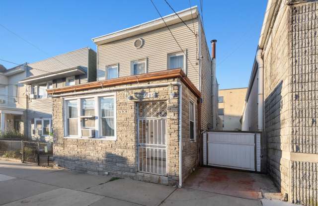 215 71ST ST - 215 71st Street, Guttenberg, NJ 07093