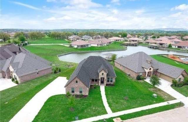 1208 Huntington Cove Court - 1208 Huntington Cove Court, Granbury, TX 76048