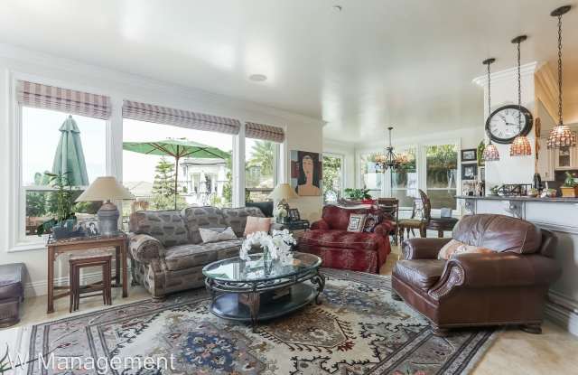 9 Marbella Gallery 3