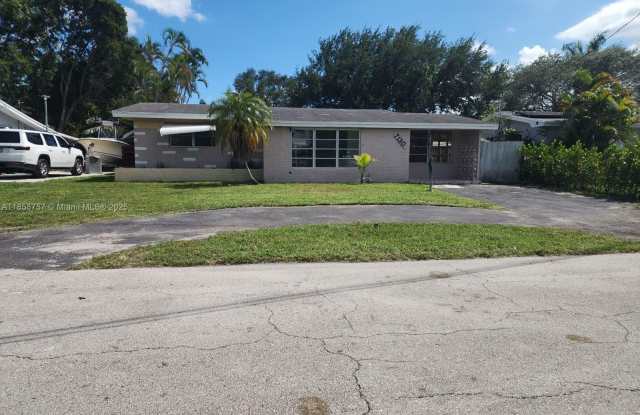 7130 Granada Blvd photos photos