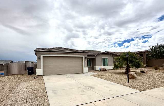 Welcome Home: Beautiful 3-Bedroom, 2-Bath Gem in Cerbast Vistas! Gallery 4