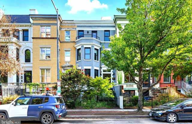 1448 HARVARD Street NW unit: 3 Gallery 3