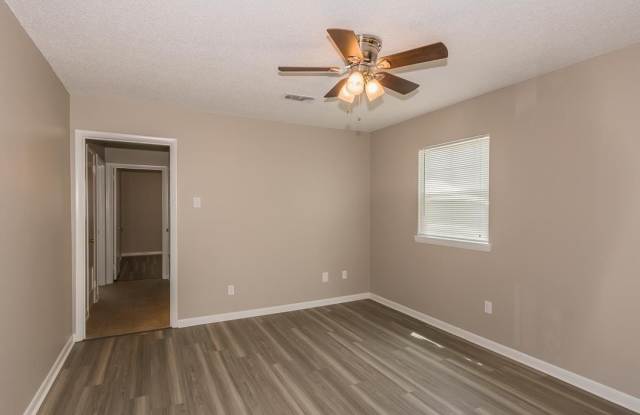 1710 Skyline Drive photos photos