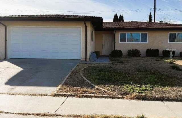 45303 Lorimer Avenue photos photos