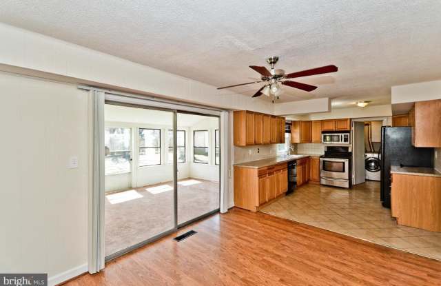 12411 SHAWMONT LANE Gallery 3
