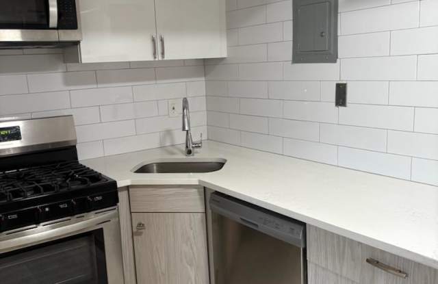 810 Bloomfield Ave photos photos