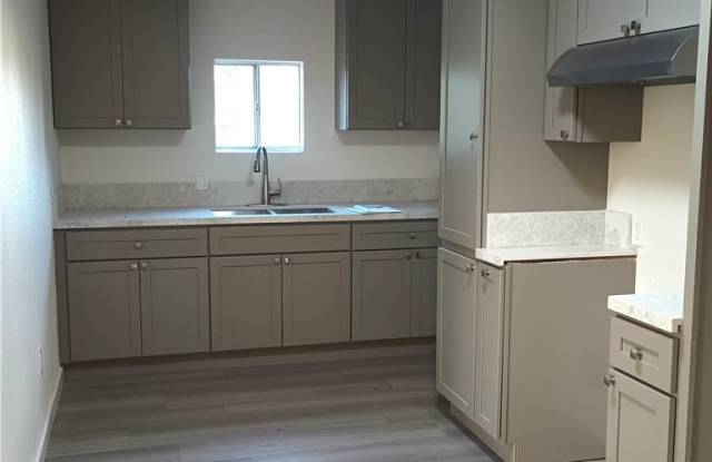 966 E 7th photos photos