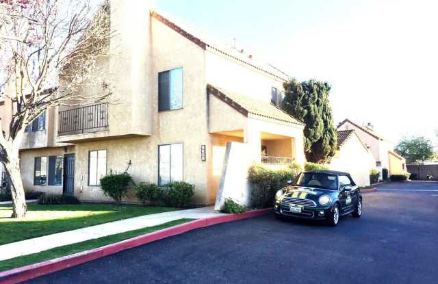 Spacious Two Story Townhome photos photos