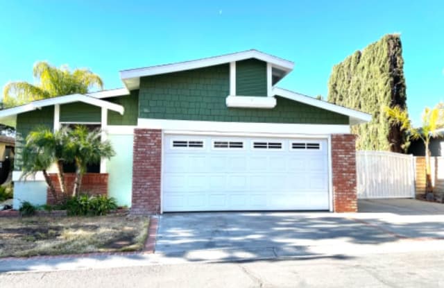 32033 Quartz Ln - 32033 Quartz Lane, Castaic, CA 91384