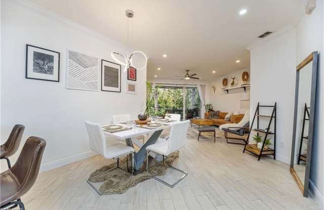 3735 Fieldstone Blvd unit: 9 photos photos