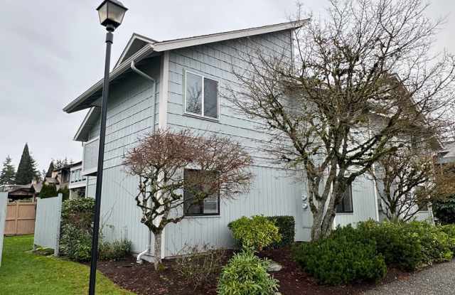 Lovely Bellevue Condo! - 14133 Northeast 7th Place, Bellevue, WA 98007