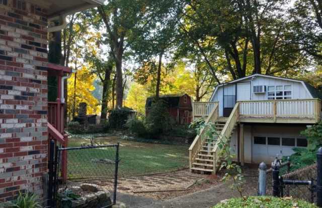 2774 Spring Dr SE Gallery 4