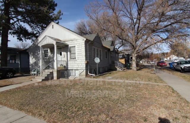 1110 E Lewis St photos photos