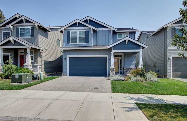 Beautiful 3 Bedroom Home in Great Location Gallery 1