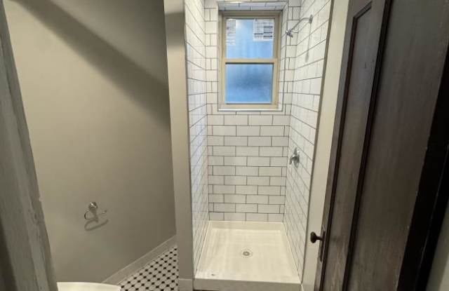 4649 N Manor Gallery 1