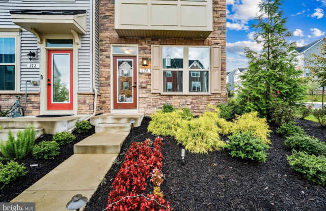 174 BETHLEHEM Place Gallery 2