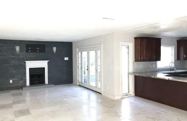 6511 Halifax Dr Gallery 2