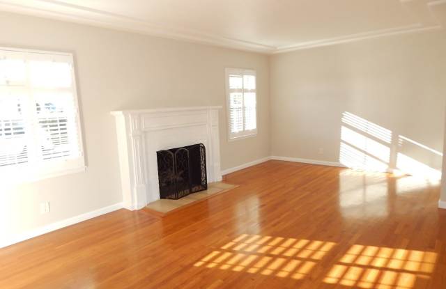 4892 Hart Drive Gallery 4