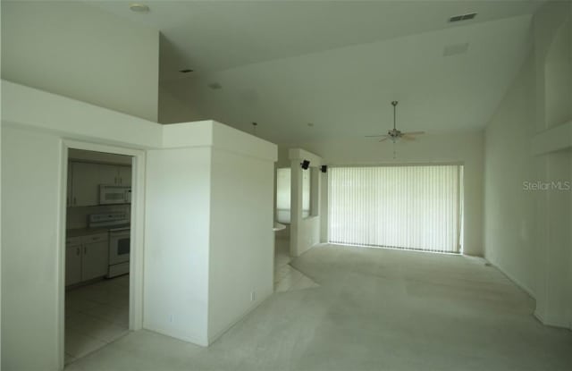 4402 WINDING OAKS CIRCLE Gallery 4