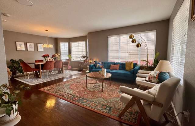 Spacious 4BR House in Erie photos photos