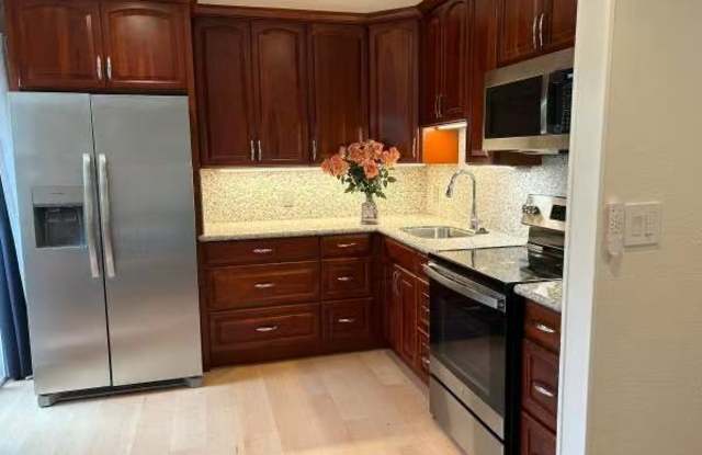255 S Rengstorff Ave photos photos