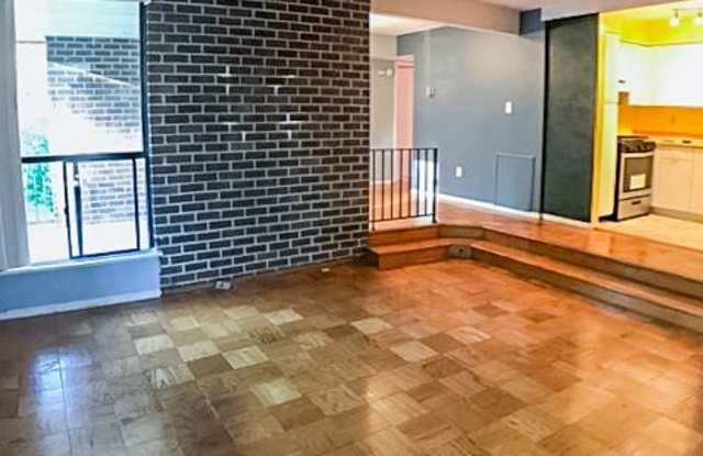 9806 Georgia Ave #302 Gallery 4