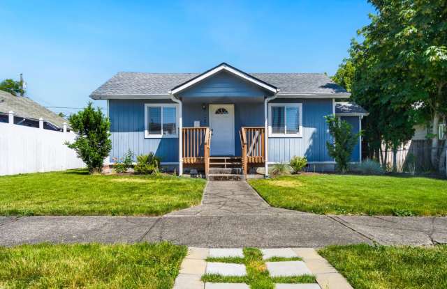 Charming & Centrally Located 3-Bedroom Home | Tacoma, WA photos photos Charming & Centrally Located 3-Bedroom Home | Tacoma, WA photos photos