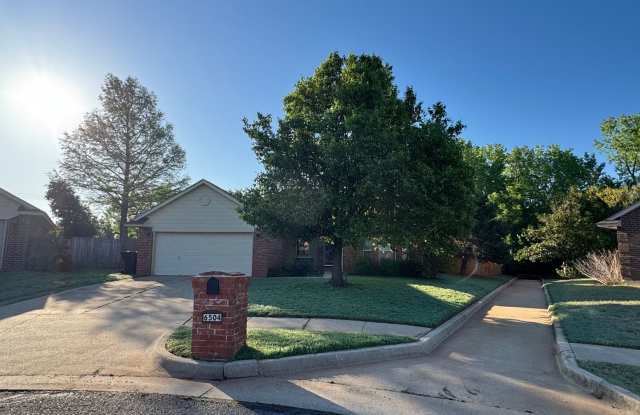 Spacious 4BR House in Oklahoma City  Deer Creek School District photos photos