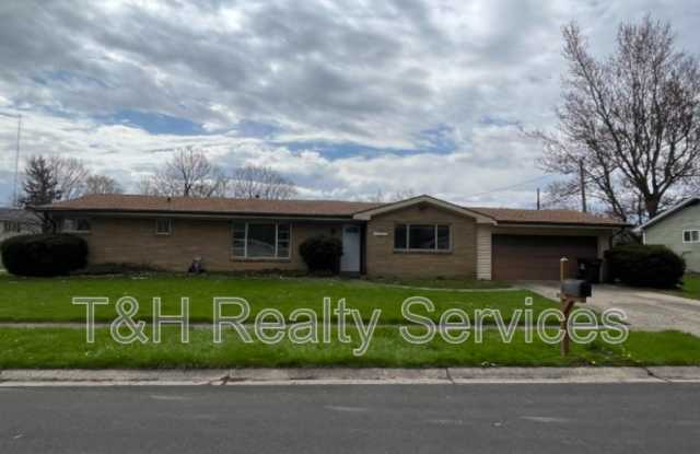 2301 West Murden Street photos photos