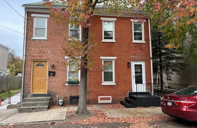 519 CHESTNUT STREET - 519 Chestnut Street, Pottstown, PA 19464