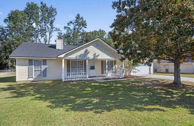 3BD/2B Family Home for Rent! - 5210 Northridge Road South, Lowndes County, GA 31605