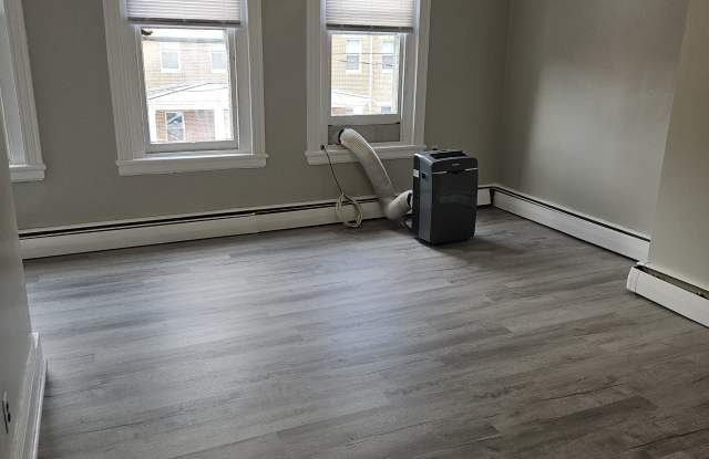 113 W South St. - B photos photos