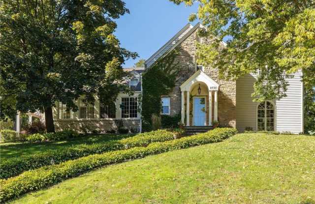 2730 Glenhurst Ave Near Cedar Lake photos photos
