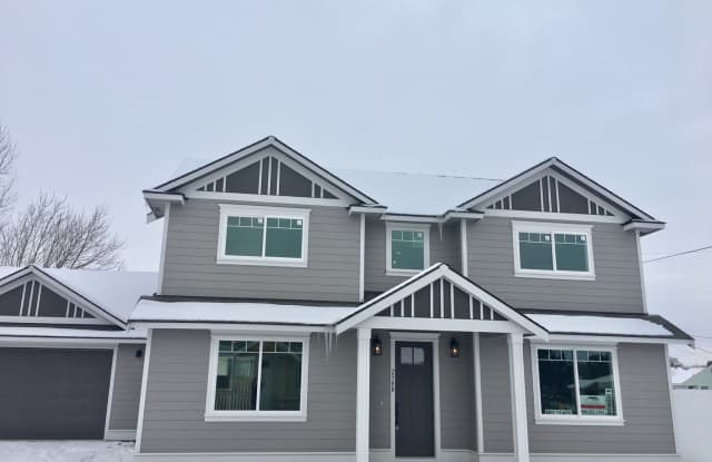 2300 N Landon Lane - Newer Home !! photos photos