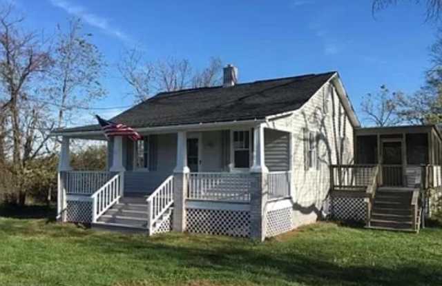 1101 MERRIMANS photos photos