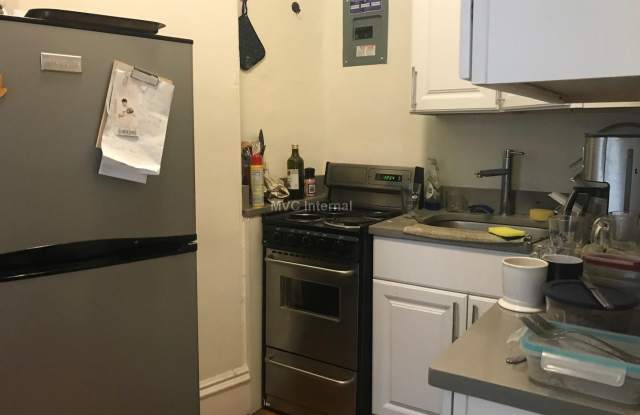 Nicely renovated studio in the heart of Beacon Hill. photos photos