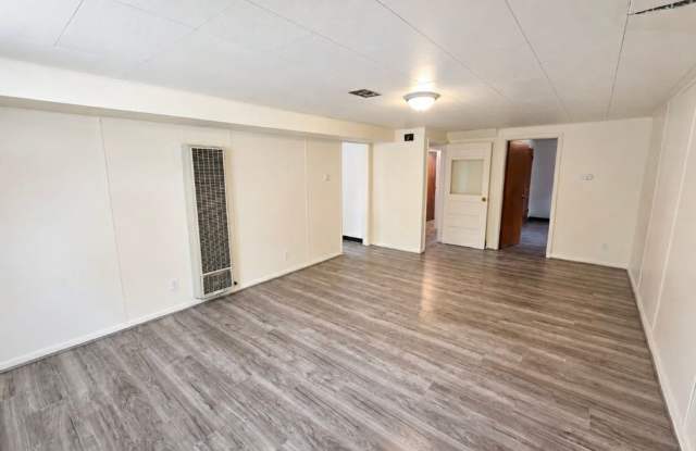 Two Bedroom Apartment Utilities Included. Gallery 4