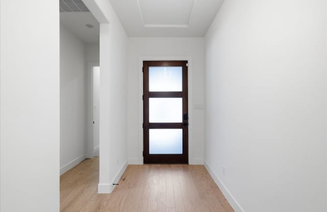 320 Telico Court Gallery 3