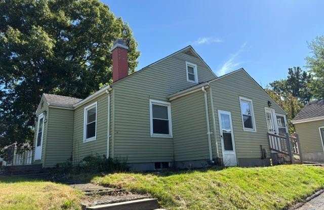 114 White Oak Avenue Gallery 2