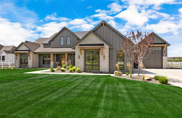 4 Bed | 4 Bath | 3,591 Sq. Ft. | 1 Acre | RV Garage | Brand-New Luxury Home photos photos