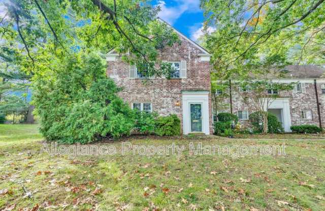 1012 Valley Drive - 1012 Valley Drive, Alexandria, VA 22305