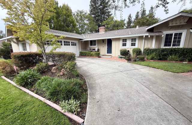 Wonderfully Updated 3 Bed 2 Bath Walnut Creek Home - Pool! Hot Tub! Central Bancroft Location! - 112 Greenwood Circle, Walnut Creek, CA 94597