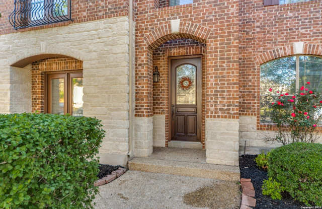 19218 BOLTMORE BAY Gallery 2