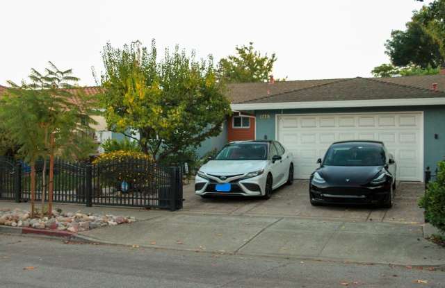 SERENE SYLVAN SANCTUARY - 4 Bed/2 Bath Home w/Private Pool - FREMONT photos photos